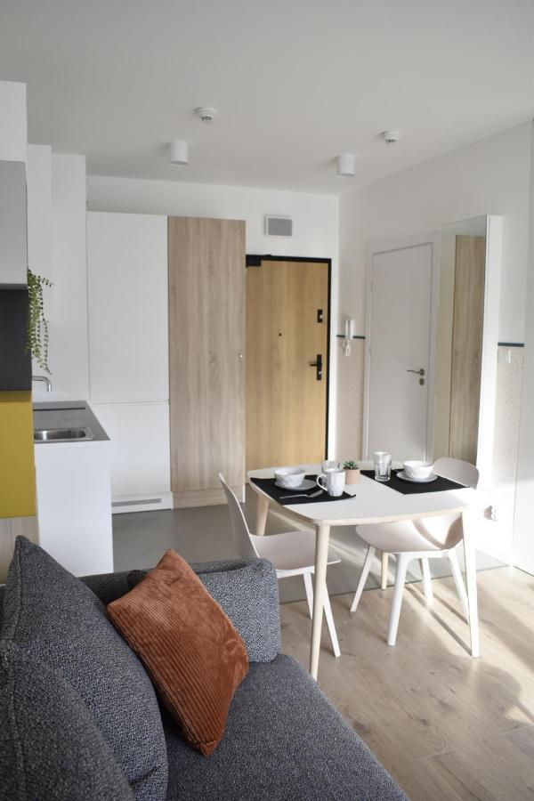 White Apartment Modern Tower Atal Gdynia Kültér fotó